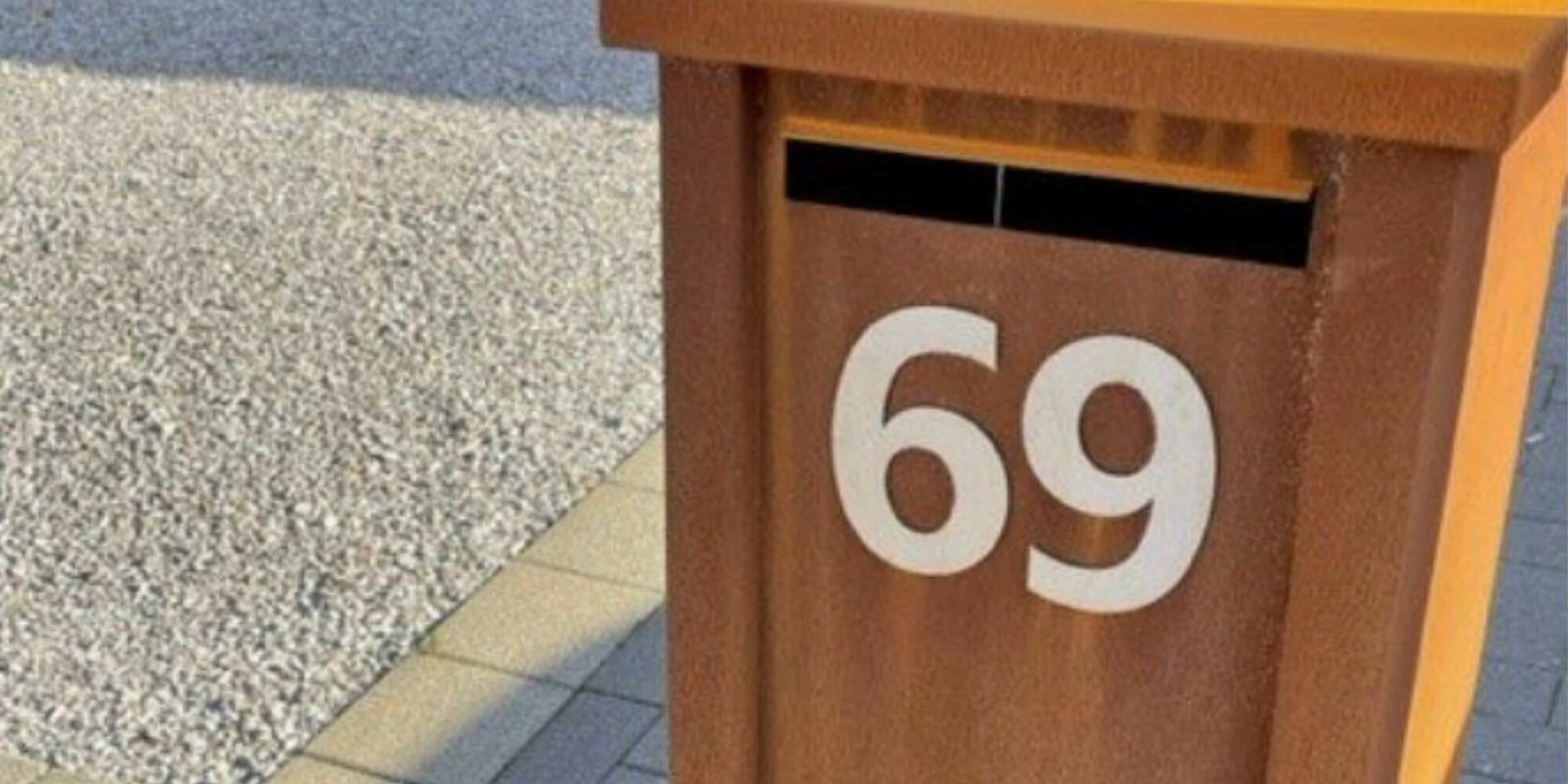 Numéros de maison adhésifs
