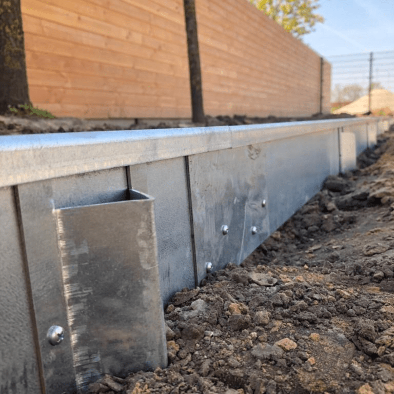 Bordure en acier corten à bord aplati 130mm kit complet pour 15 mètres