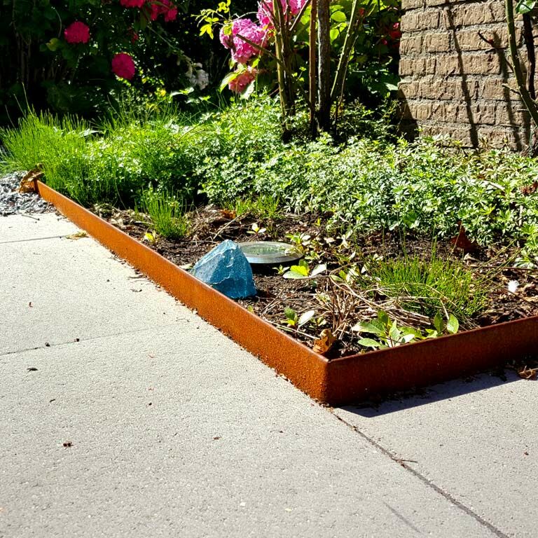 Bordure en acier corten à bord aplati 23 cm (longueur 150 cm)