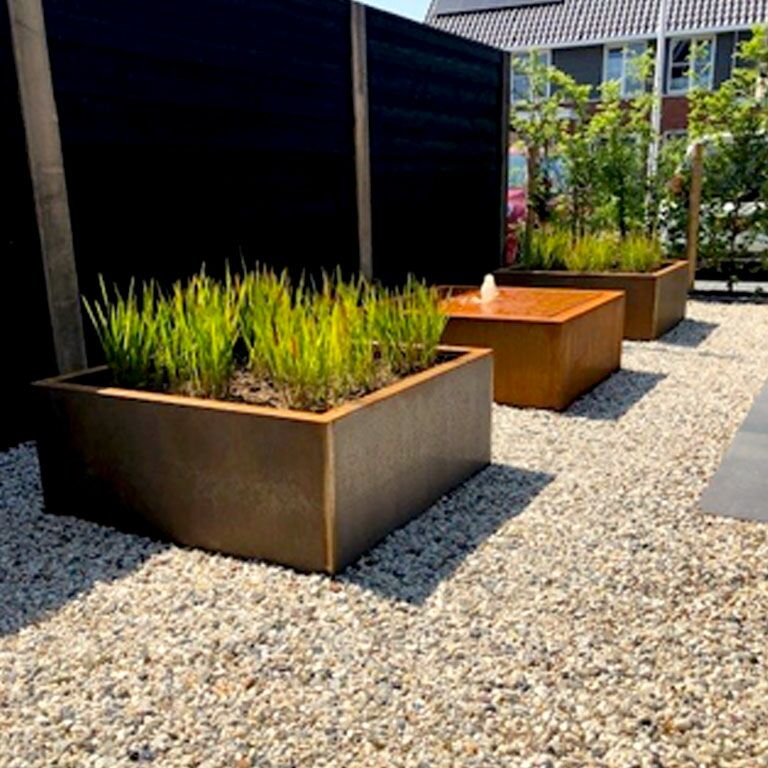 Bac à plantes soudée en acier corten Montana 100 x 100 x 40 cm