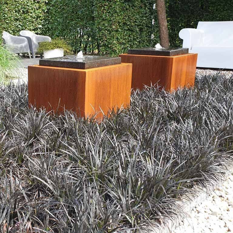 Ornement d'eau en acier corten 50 x 50 x 40 cm