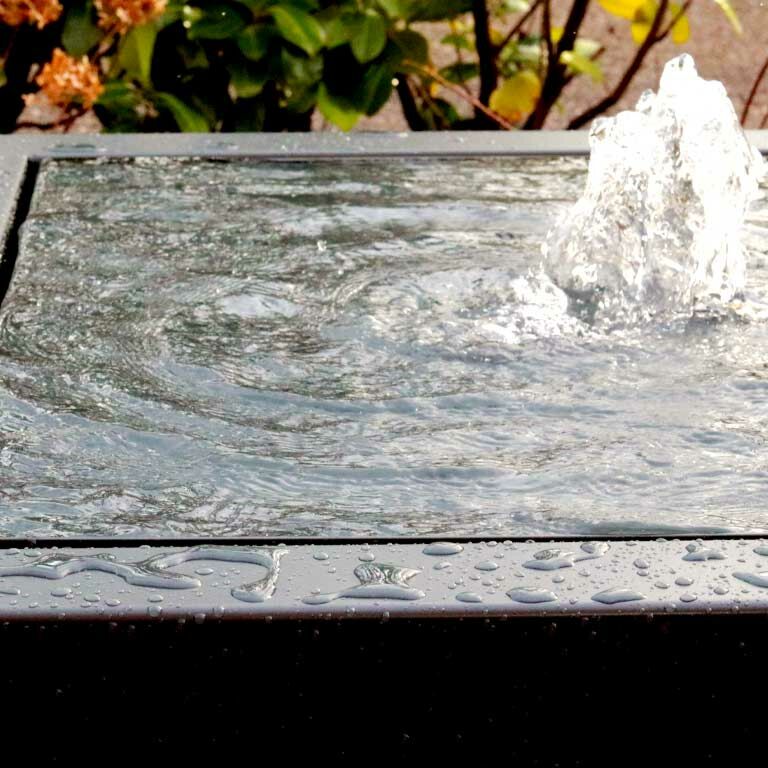 Table d’eau en aluminium 120 x 120 x 40 cm