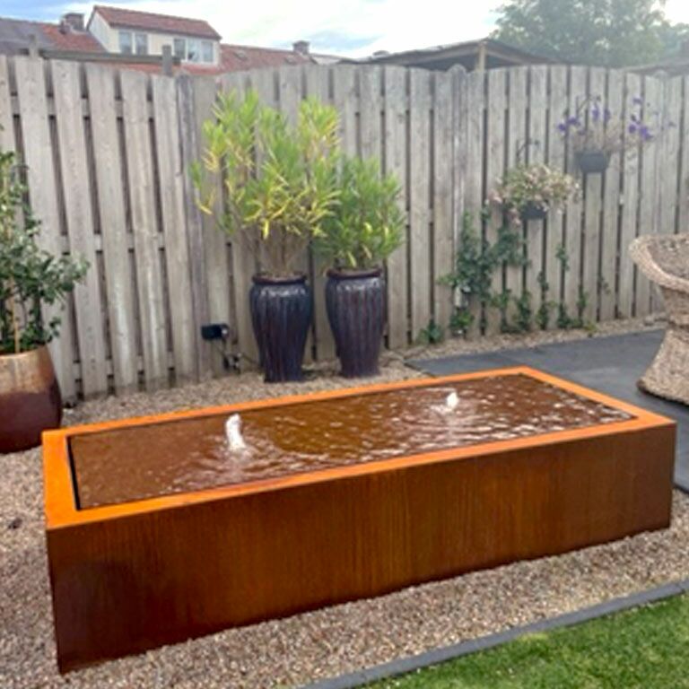 Table d'eau en acier corten 200 x 80 x 40 cm