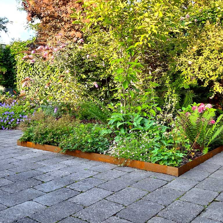Bordure en acier corten lisse 15cm (longueur 240 cm)