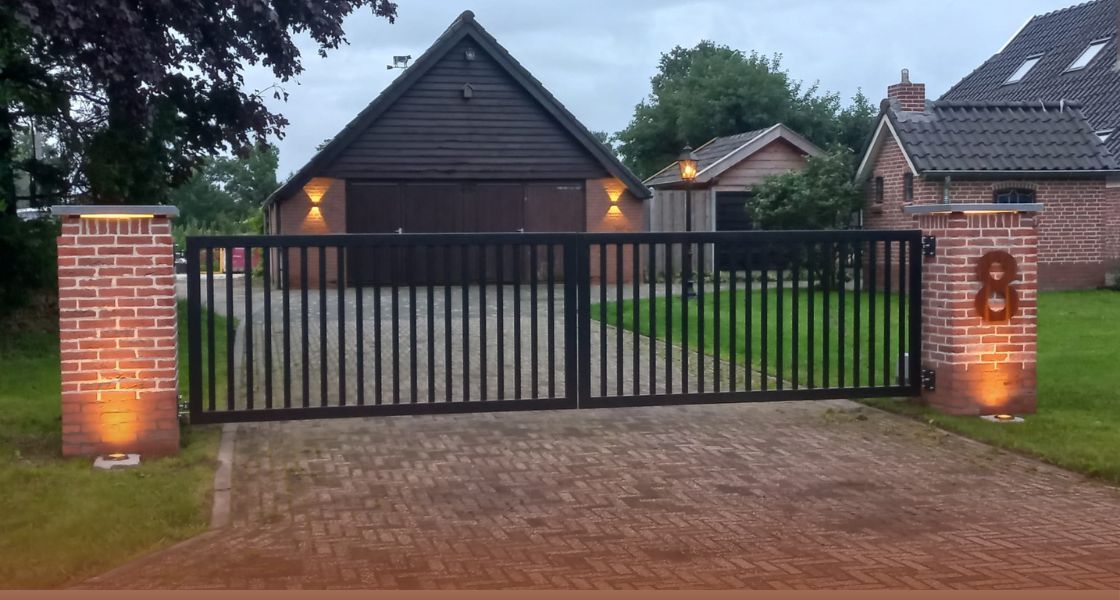 Comment accrocher un numéro de maison en acier ?