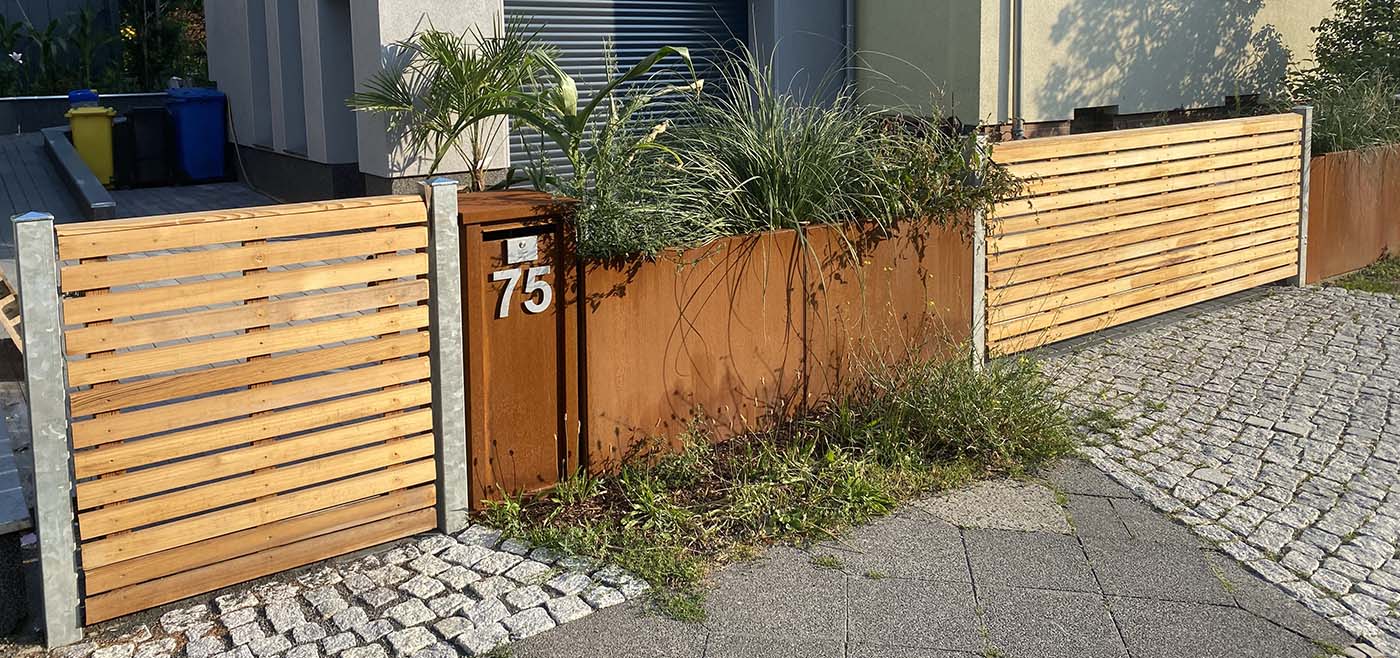 L'acier Corten dans le jardin de devant : inspiration et idées